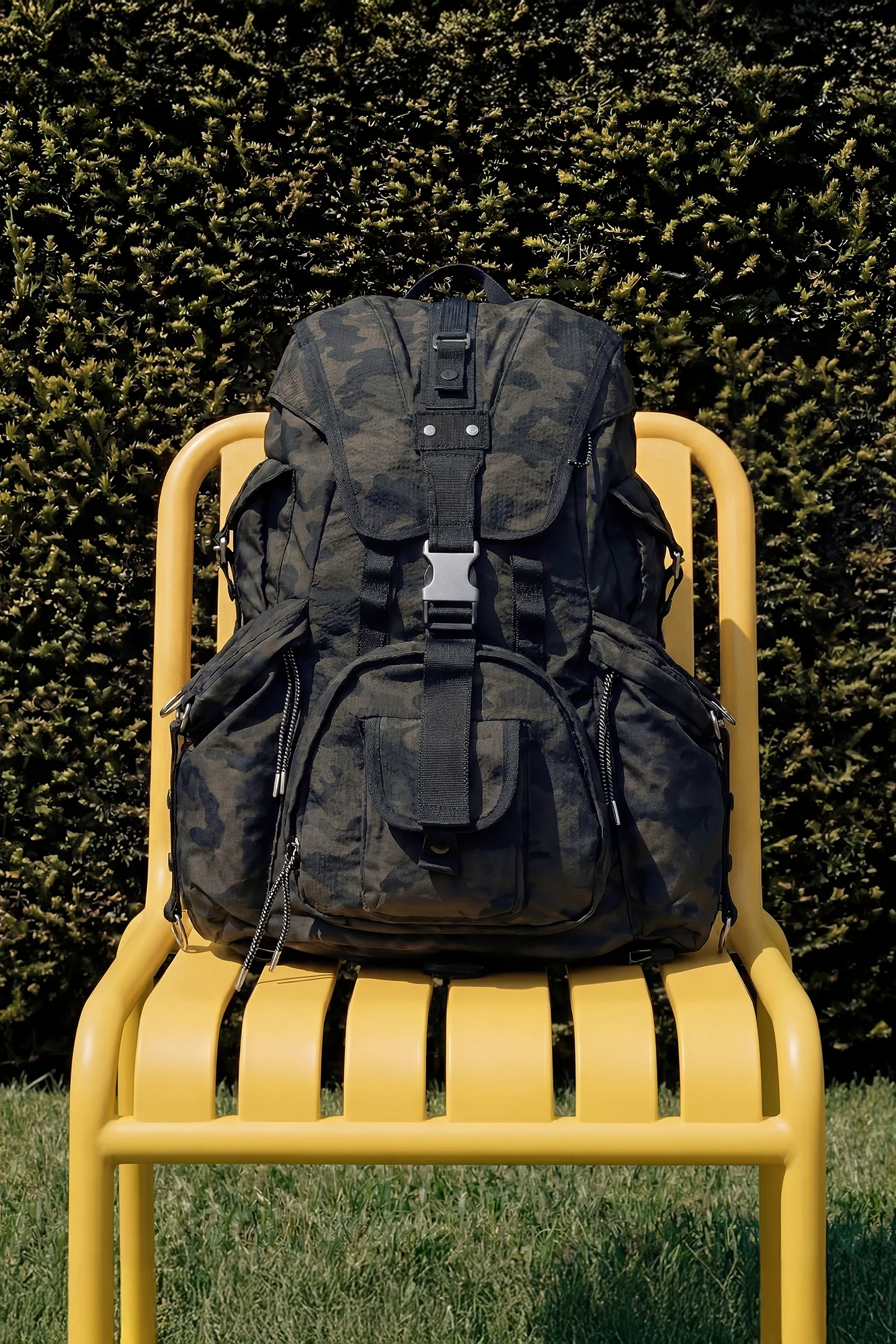 ANDERSSON BELL UNISEX TECHNICAL BERLIN CAMOUFLAGE BACKPACK CAMOUFLAGE