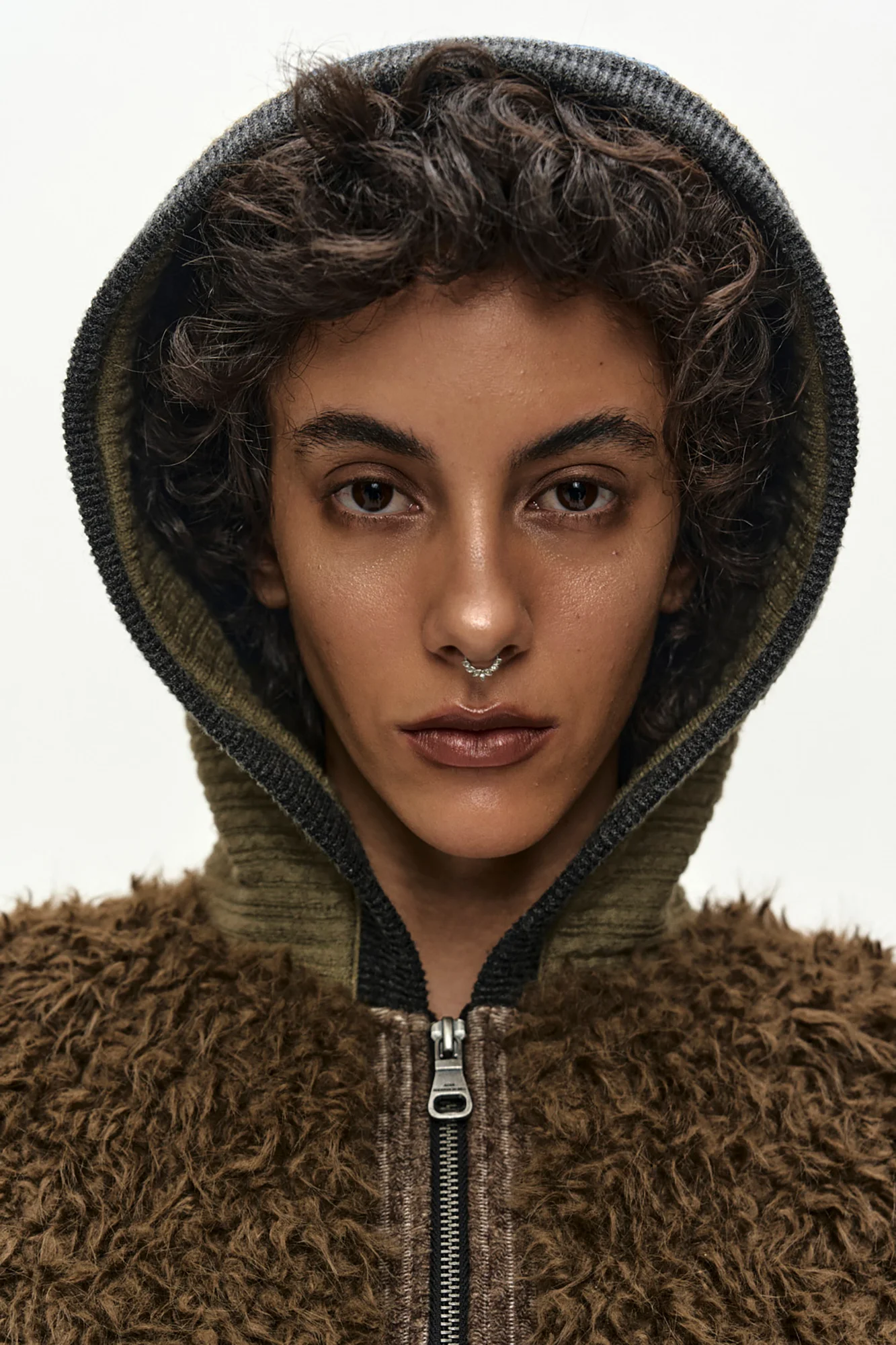 ANDERSSON BELL FUR COLOR-BLOCKED HOODED ZIP-UP BROWN/BLUE