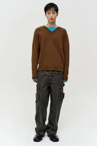 UNISEX LAYERED V-NECK SWEATER thumb 2