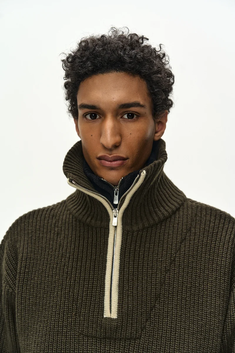 DOUBLE LAYERED QUARTER ZIP-UP SWEATER 6