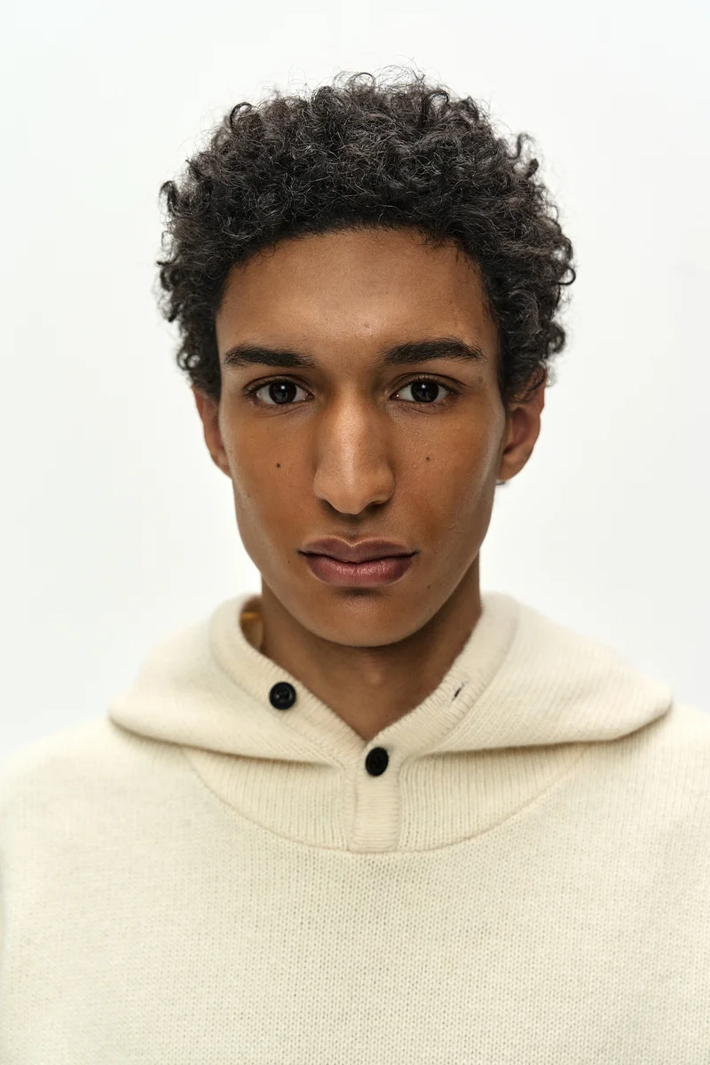 (ESSENTIAL) UNISEX VARSITY PATCH HOODIE 6