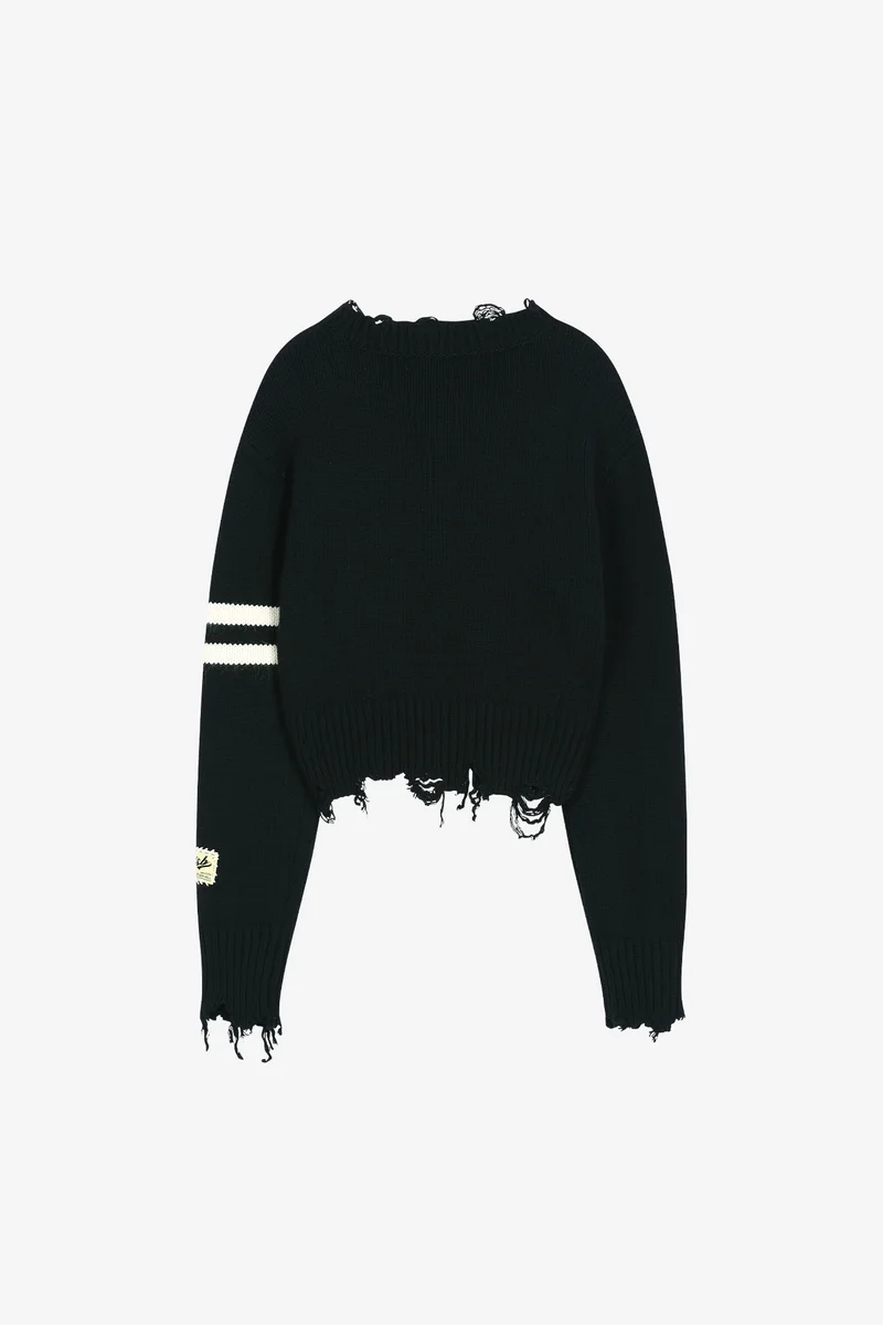 (ESSENTIAL) DISTRESSED VARSITY PATCH SWEATER 10