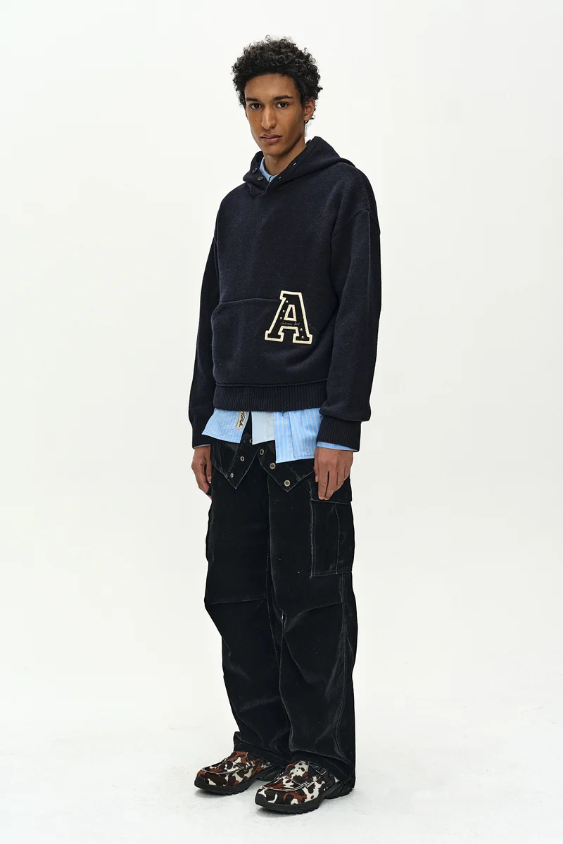 (ESSENTIAL) UNISEX VARSITY PATCH HOODIE 4