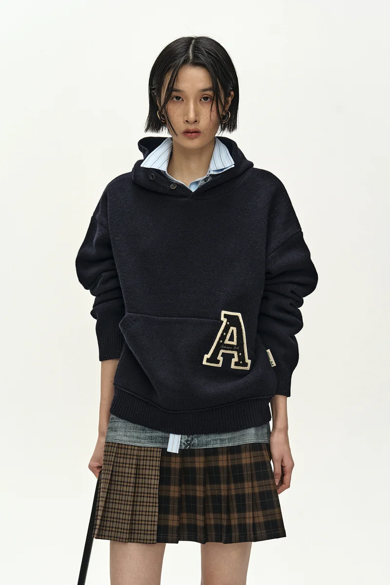 (ESSENTIAL) UNISEX VARSITY PATCH HOODIE 6
