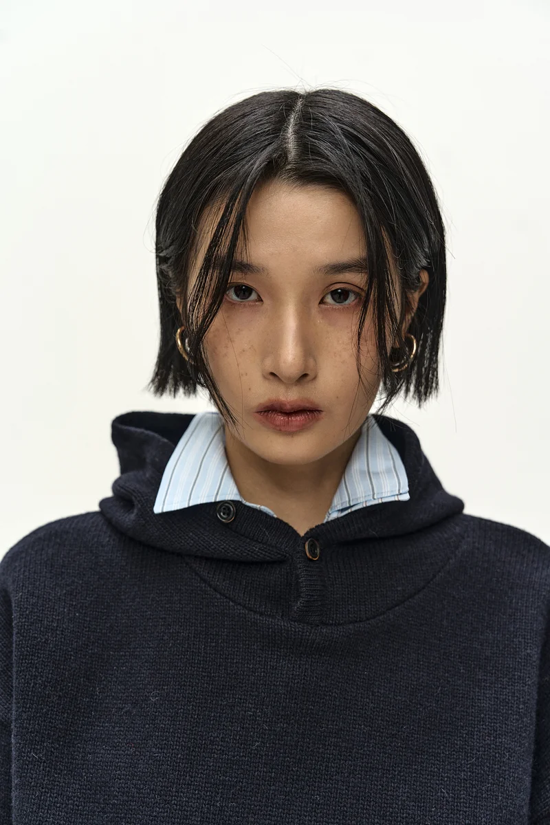 (ESSENTIAL) UNISEX VARSITY PATCH HOODIE 7