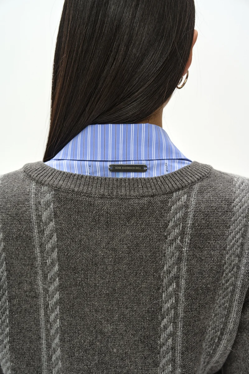 SHIRT INSERT V-NECK SWEATER 7