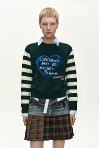 26 GIRL'S HEART MESSAGE CREW-NECK SWEATER thumb 1