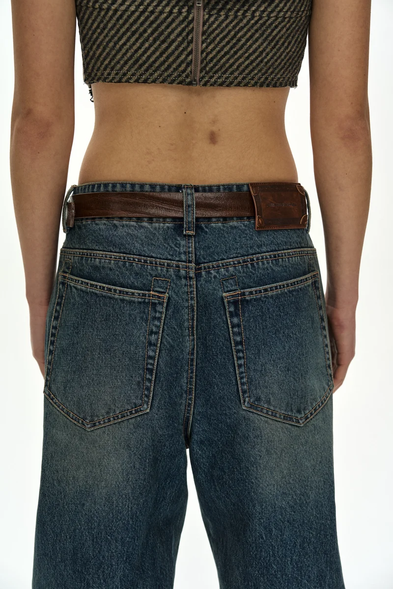 HOOK AND EYE CURVED JEANS 5