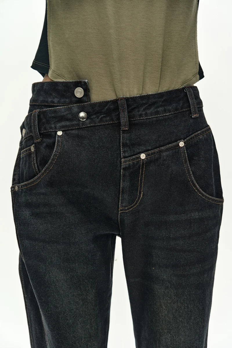 TWIST FOLD COATED JEANS 4