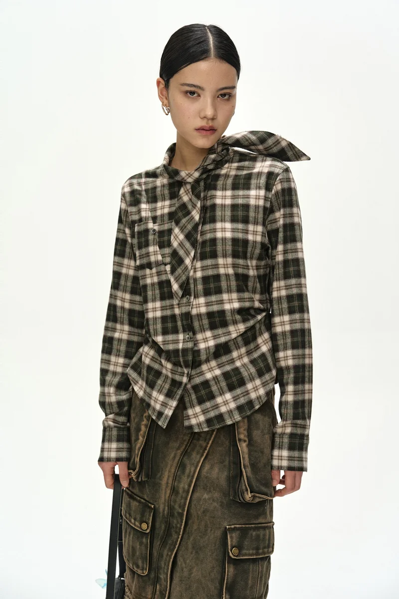 TARTAN SCARF-TIE SHIRT 3