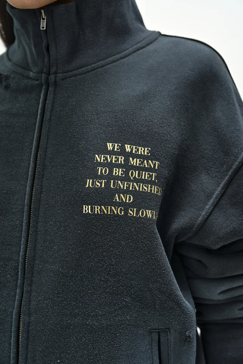 FRAME 001 HIGH-NECK ZIP UP 8