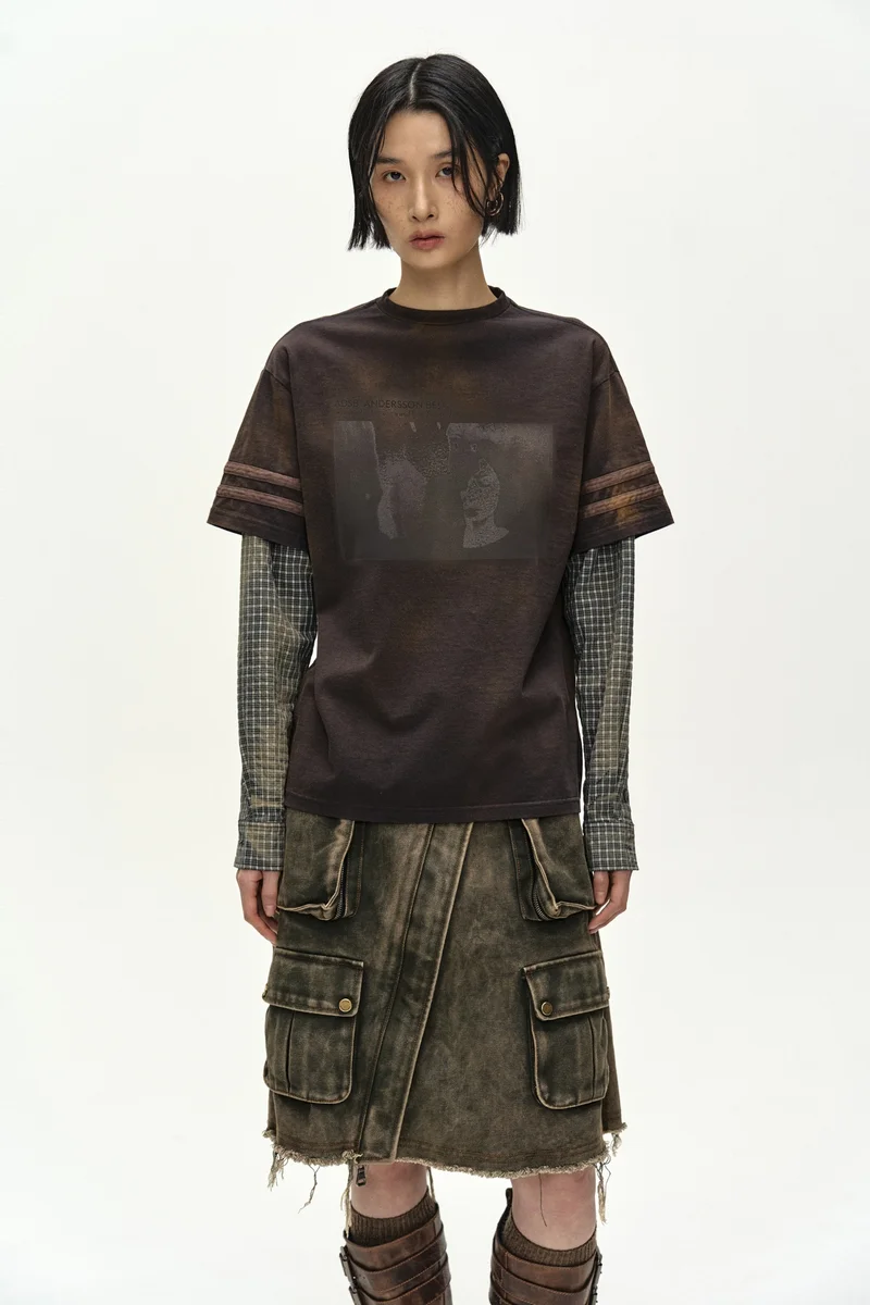 LAYERED SLEEVE GRAPHIC T-SHIRT 1