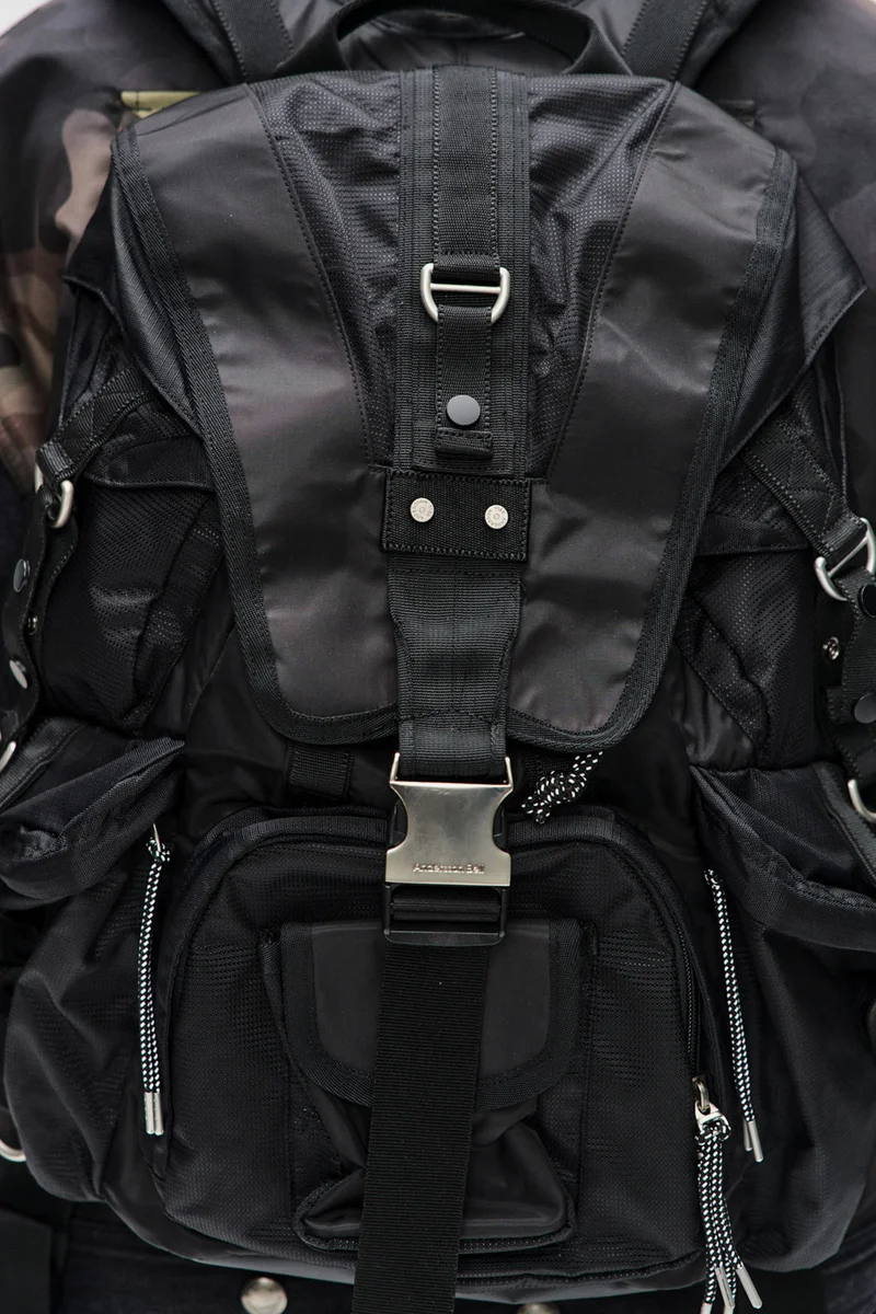 UNISEX TECHNICAL SMALL BERLIN BACKPACK 4