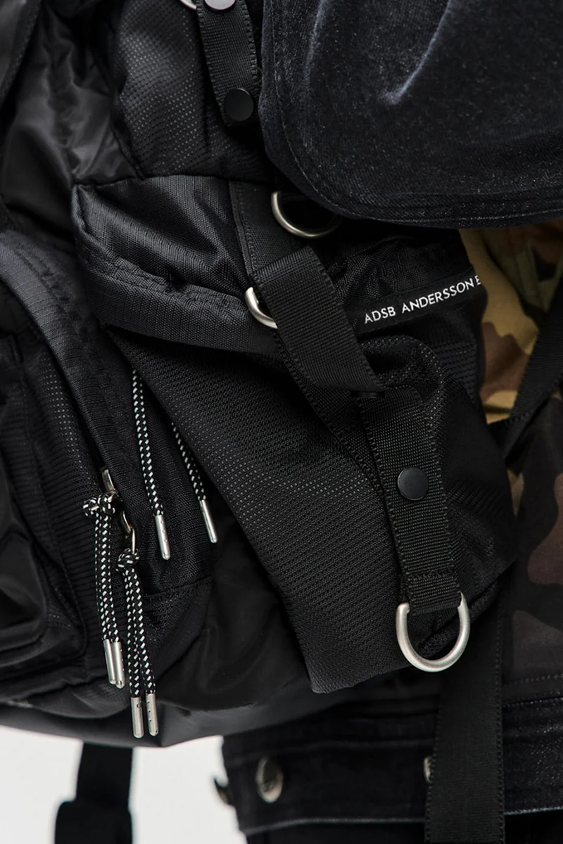 UNISEX TECHNICAL SMALL BERLIN BACKPACK 5