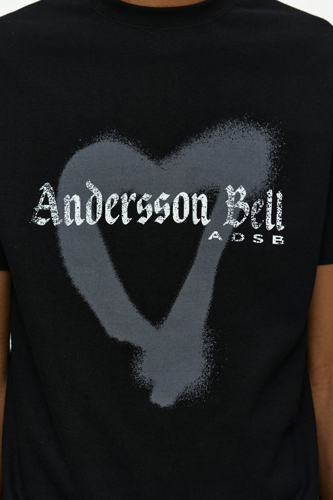 UNISEX HEART T-SHIRT-ANDERSSON BELL-9900 | WORKSOUT