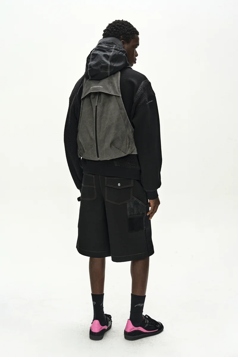 UNISEX NERO TRAINER 16
